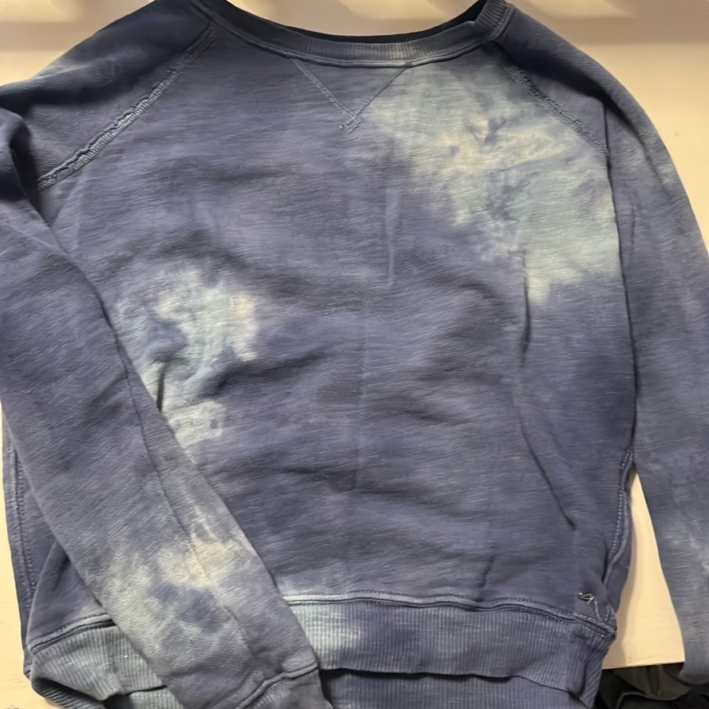 AMERICAN EAGLE CREW NECK